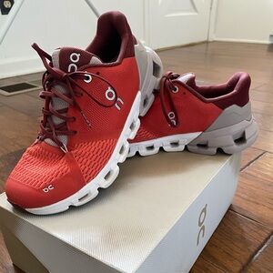 ON Cloudflyer Women’s 8